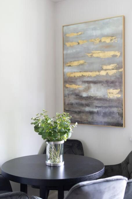 2 Bedroom Modern Urban Sanctuary 1Cc - Cherrydeal Londyn Zewnętrze zdjęcie